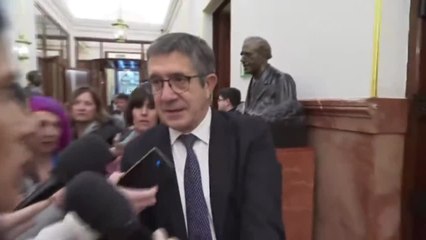 PSOE considera "delirantes" noticias que buscan "ensuciar"