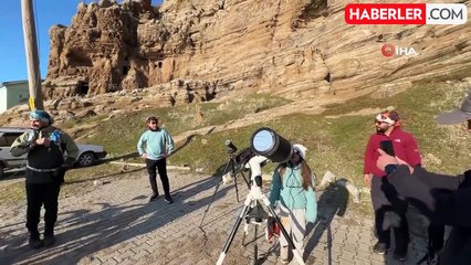 Bitlisli uzay meraklıları güneşteki patlamaları bekliyor