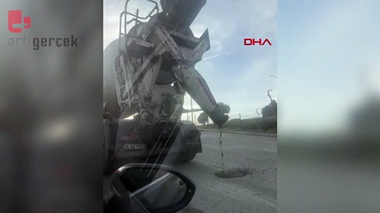 Beton mikseri betonu yola dökerek ilerledi