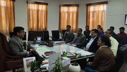 मरीजों को जरूरी सुविधाएं उपलब्ध कराएं: कलक्टर