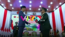Prabowo Disambut Prajurit TNI Usai Jadi Jenderal Kehormatan