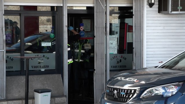 Muere un hombre tras un tiroteo a plena luz del día en un bar de Badajoz