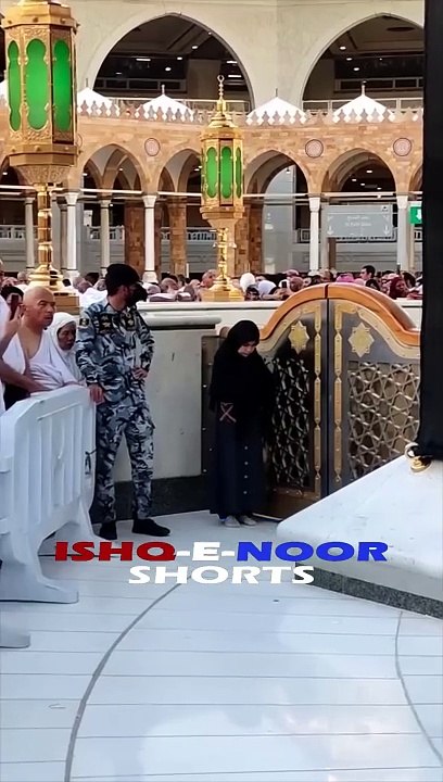 Lucky Child MASHA ALLAH ♥️ - MASJID AL HARAM  #madina #makkah #haram #mecca #peace #allahuakbar