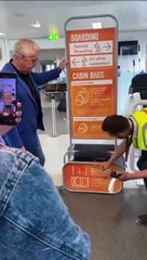 Prendre l'avion avec Easyjet, c'est ça