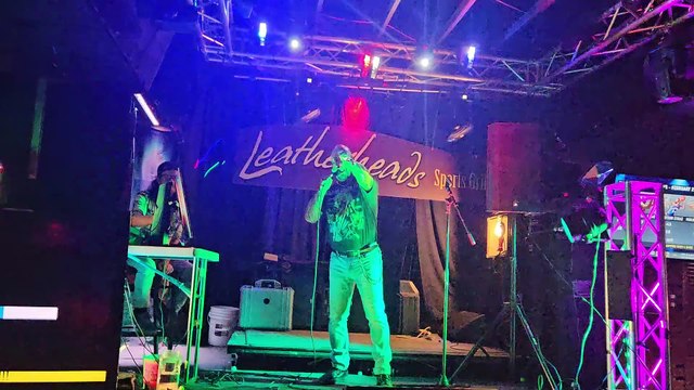 IRON MAIDEN - WRATHCHILD (PERFORMED AT LEATHERHEADS)