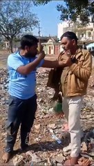 ASI को युवक ने बेरहमी से पीटा, गंदी-गंदी गालियां भी दीं, वीडियो वायरल