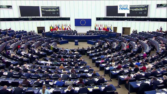 Parlamento Europeu aprova resolução condenando morte de Navalny e opressão política na Rússia