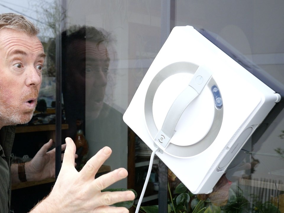 Winbot W2 Omni d'Ecovacs: Le robot-laveur de vitres qui ne vous laissera pas sur le carreau