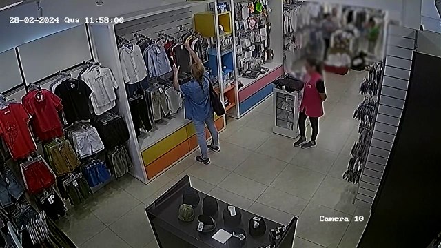 Falsa cliente é procurada pela polícia por furtos de roupas em loja de vestuário na Manoel Ribas - parte 2