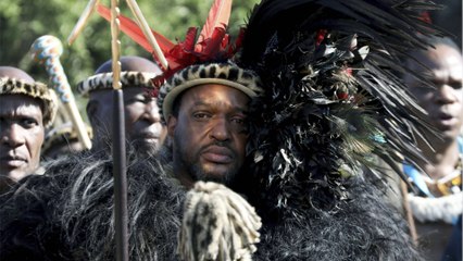 GALA VIDEO - Roi des Zoulous : ce nouveau palais qui fait grincer des dents