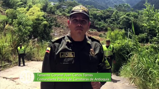 25-05-18 Siete afectaciones viales continuan en Antioquia con paso a un carril Comandante Policia de Carreteras