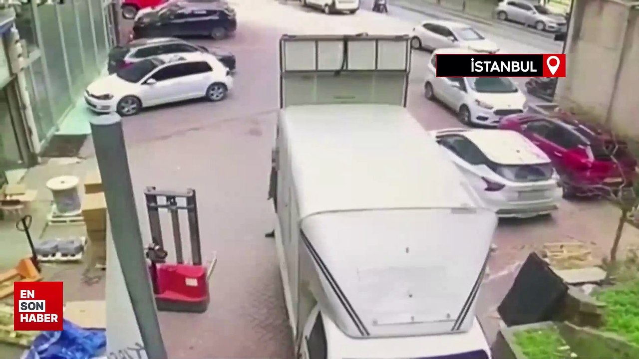 Polis ekipleri işçi kılığına girerek uyuşturucu satıcısını böyle yakaladı