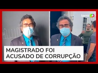 Juiz dá voz de prisão a delegado durante inspeção em delegacia no Amazonas