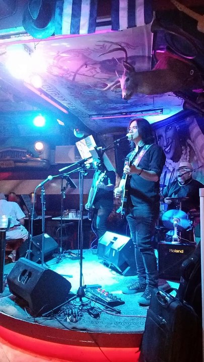 eeyantrioband