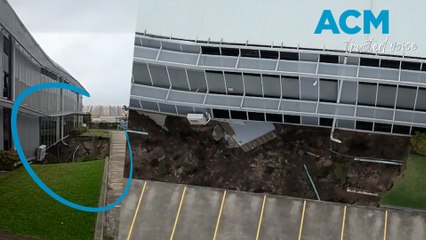 Rockdale sinkhole: building at risk of collapse after sinkhole opens up above M6 tunnel work