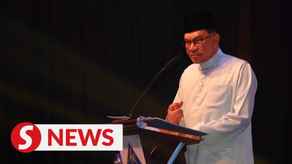 Track down tax evaders regardless of title or position, PM tells LHDN
