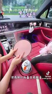 WHAT'S INSIDE MY CAR