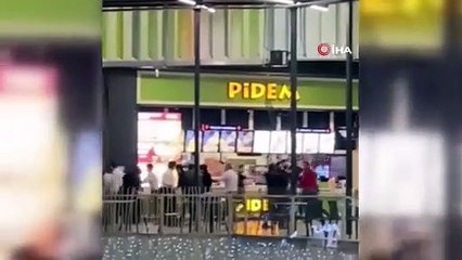 Ellerine geçirdikleri sandalyeleri birbirlerine fırlattılar