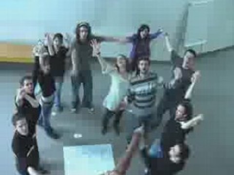 Lip dub SRC Montbeliard 2008 Groupe B1 L'homme pressé