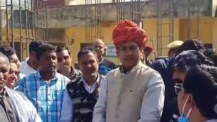 बानसूर विधायक ने किया अस्पताल का निरीक्षण, देखें वीडियो