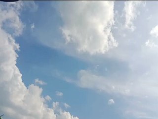 Langit yang cerah