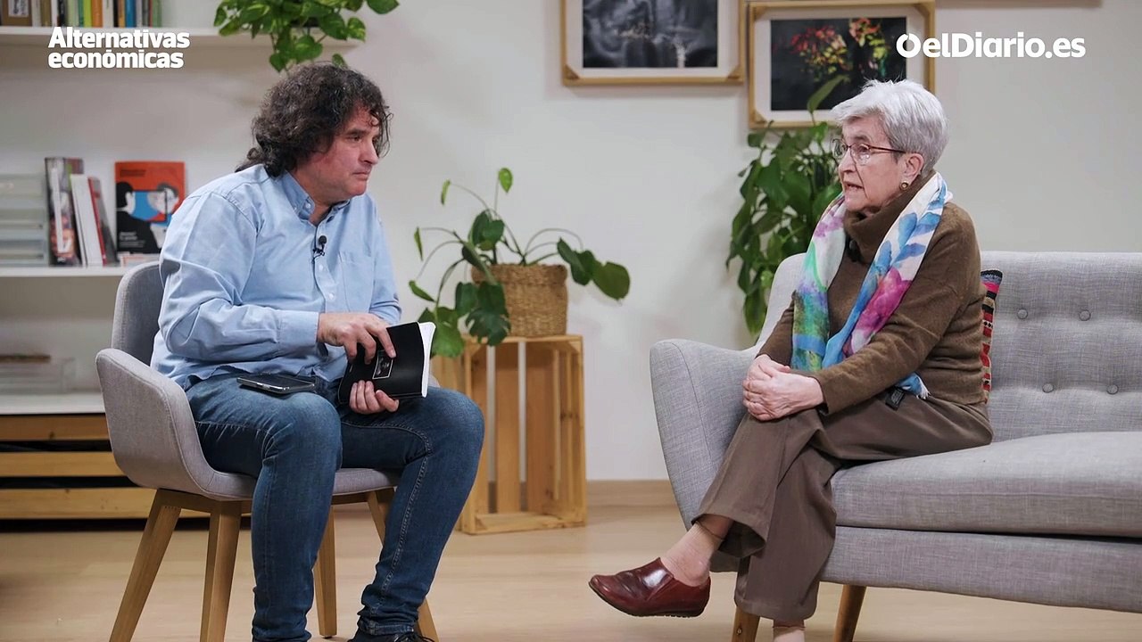 'Economía fuera del carril', con Miren Etxezarreta