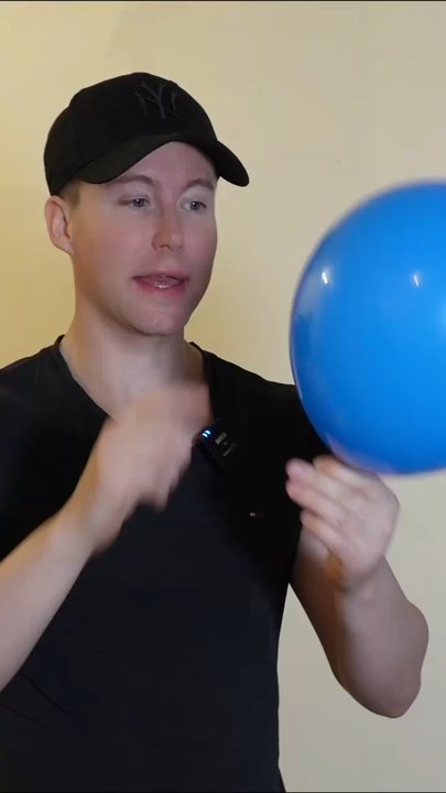 Faire un noeud à un ballon de baudruche facilement 