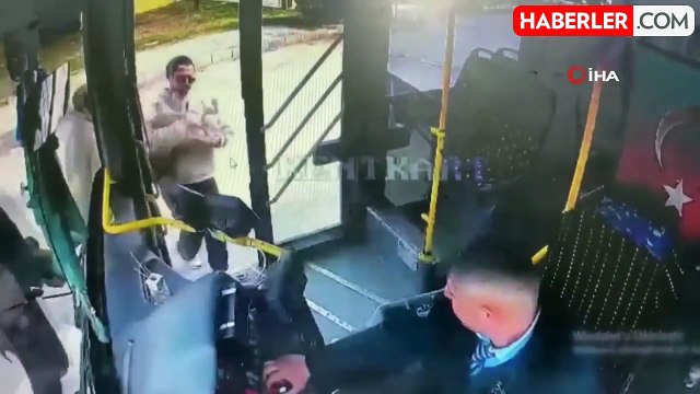 Isparta'da Otobüs Şoförü Yerde Yatan Köpeği Veterinere Yetiştirdi