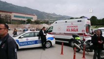 Denizli'de Pamukkale Üniversitesi Hastanesi bahçesindeki kafeteryada silahlı saldırı sonucu 7 kişi yaralandı.  https://www.veryansintv.com/denizlide-hastane-kafeteryasina-silahli-saldiri-yaralilar-var/