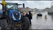Francia, i trattori arrivano fino alla reggia di Versailles