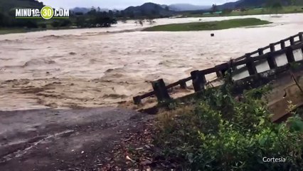 Desbordamiento en Urrao antioquia