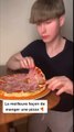 La meilleure façon de manger une pizza 