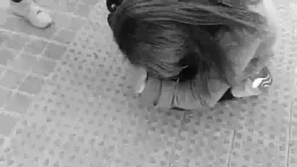 El emotivo reencuentro entre una mujer y su mascota tras el incendio de Valencia