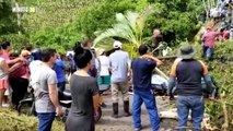 El desespero de los ciudadanos buscando a los niños entre la tierra que cayó sobre un colegio en Andes