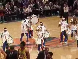 MATCH KNICKS;Show Entracte