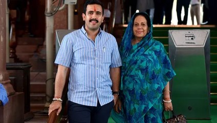 CM सुक्खू से नाराजगी के बीच MLA विक्रमादित्य सिंह ने FB-इंस्टा से हटाया 'कांग्रेस' का नाम