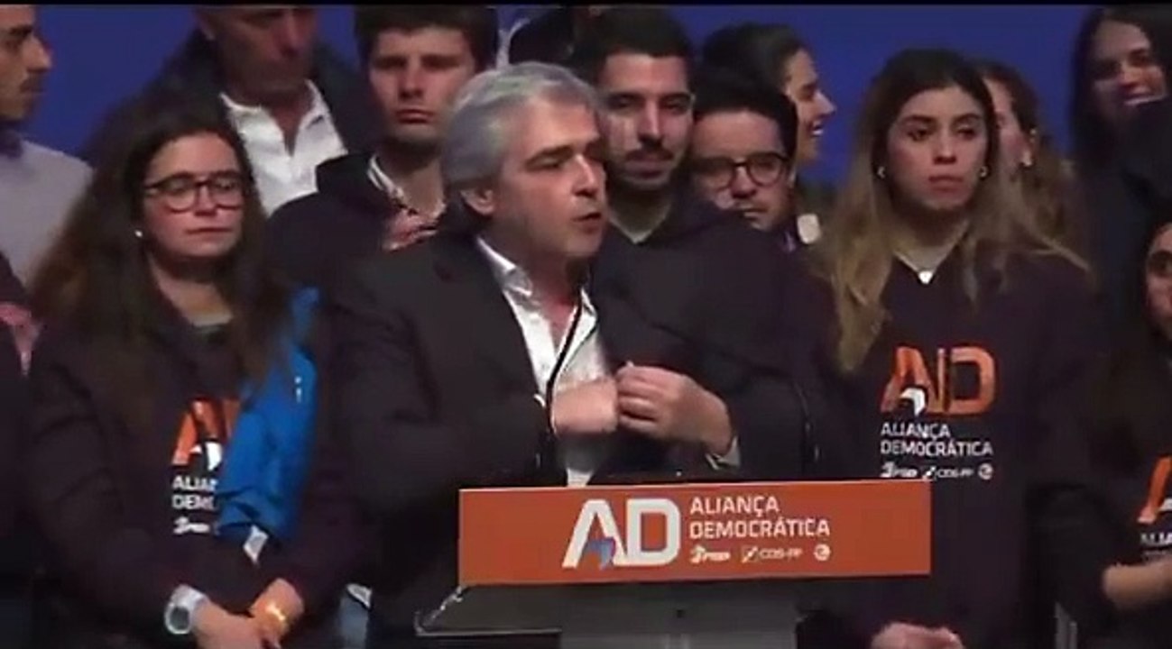 Nuno Melo engana-se e apela à vitória de Pedro Nuno Santos