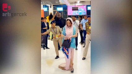 Rihanna Hindistan'da: Turne değerinde düğün konserinden 6 milyar dolar aldı