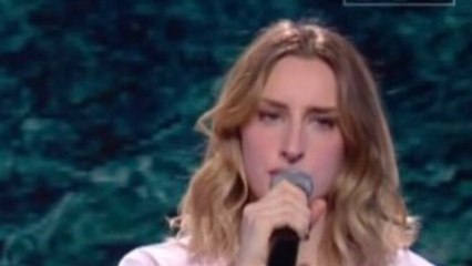 VOICI : Enfoirés 2024 : qui était la chanteuse "inconnue" qui a intrigué les téléspectateurs toute la soirée ?