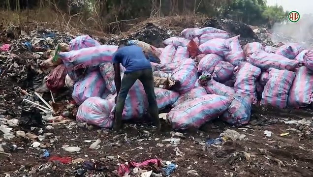 Région- Bouaflé : incinération de plus de 14t de produits impropres à la consommation