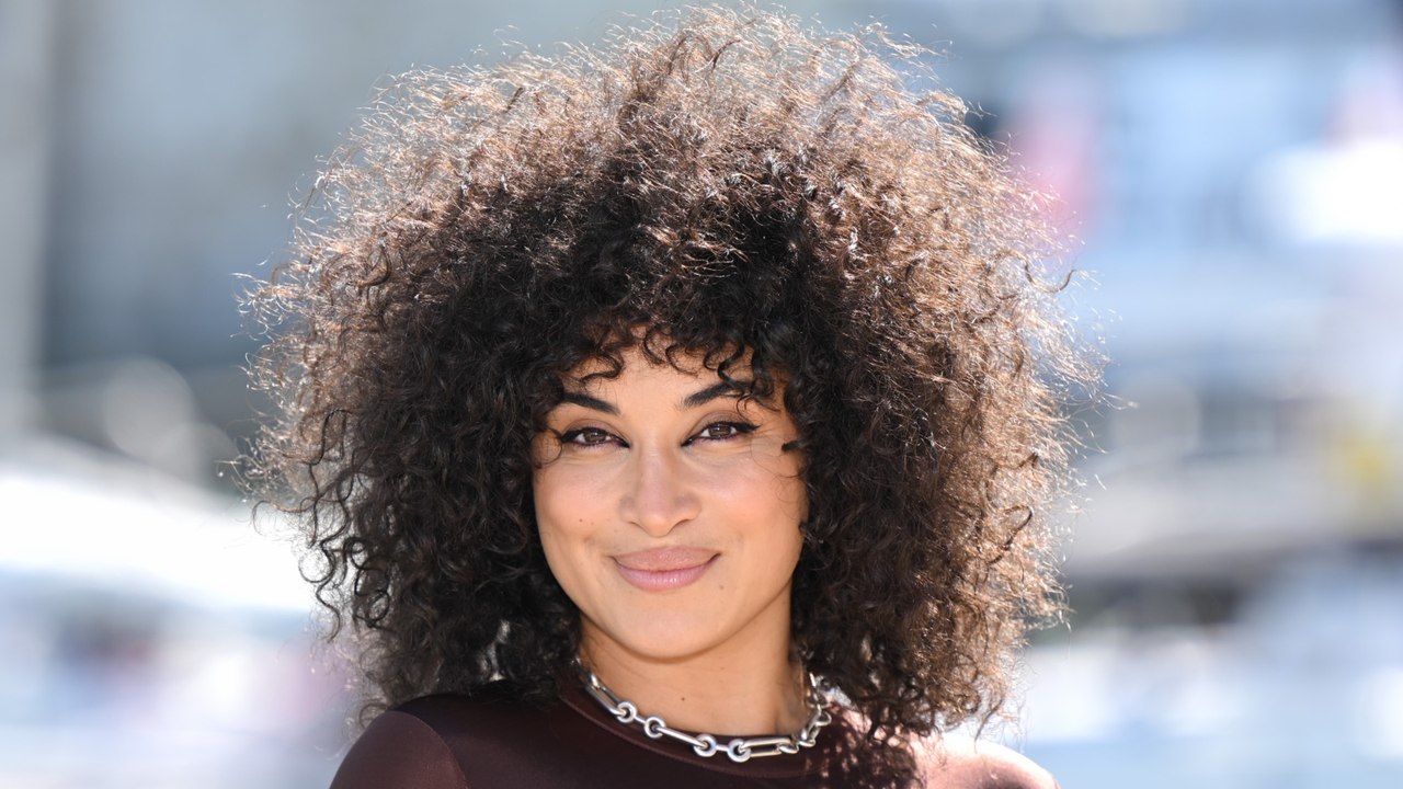 GALA VIDEO - Camélia Jordana, son mariage annulé en dernière minute : “J’ai pris mes jambes à mon cou".