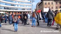 Corteo degli studenti a Pisa una settimana dopo le cariche della polizia