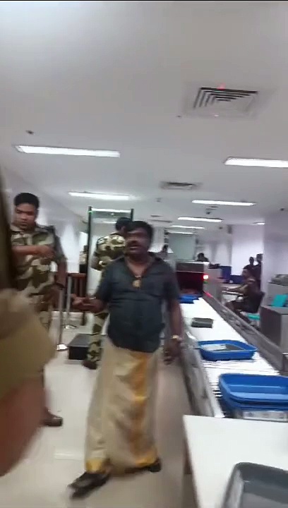 மதுபோதையில் விமான நிலையத்தில் அலப்பறை செய்த வேல்முருகனை சுத்துபோட்ட அதிகாரிகள்