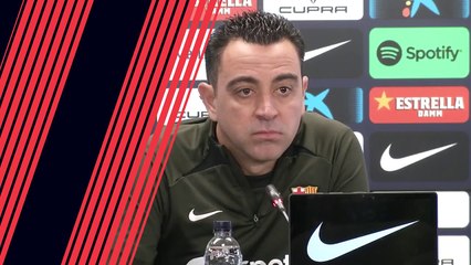 Xavi congratulates Iniesta on reaching impressive milestone