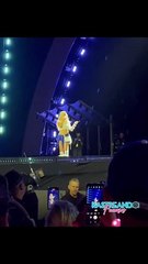 Karol G rompe en llanto tras sufrir inconvenientes en Guatemala