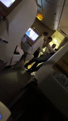 Emirates Airline : le personnel d'un avion obligé de maîtriser un passager