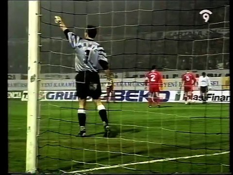 Beşiktaş JK vs. Valencia CF Maçın tamamı UEFA Kupası 1996-1997 Son 16 turu, 2. maç İnönü (İstanbul) 3 Aralık 1996