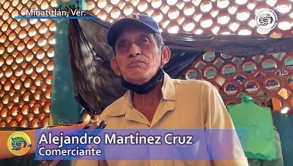 Con casi 50 años en el negocio, don Ale es de los últimos fundadores del mercado Solidaridad de Minatitlán