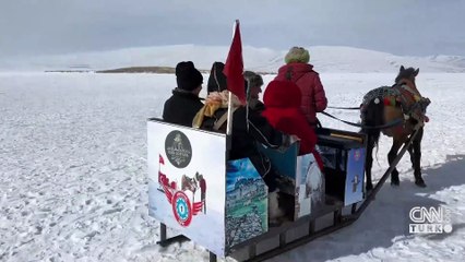 Çıldır Gölü'nde "atlı kızak"