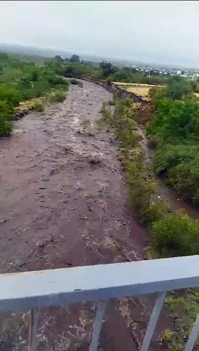 Puente ingreso Valle Chico
